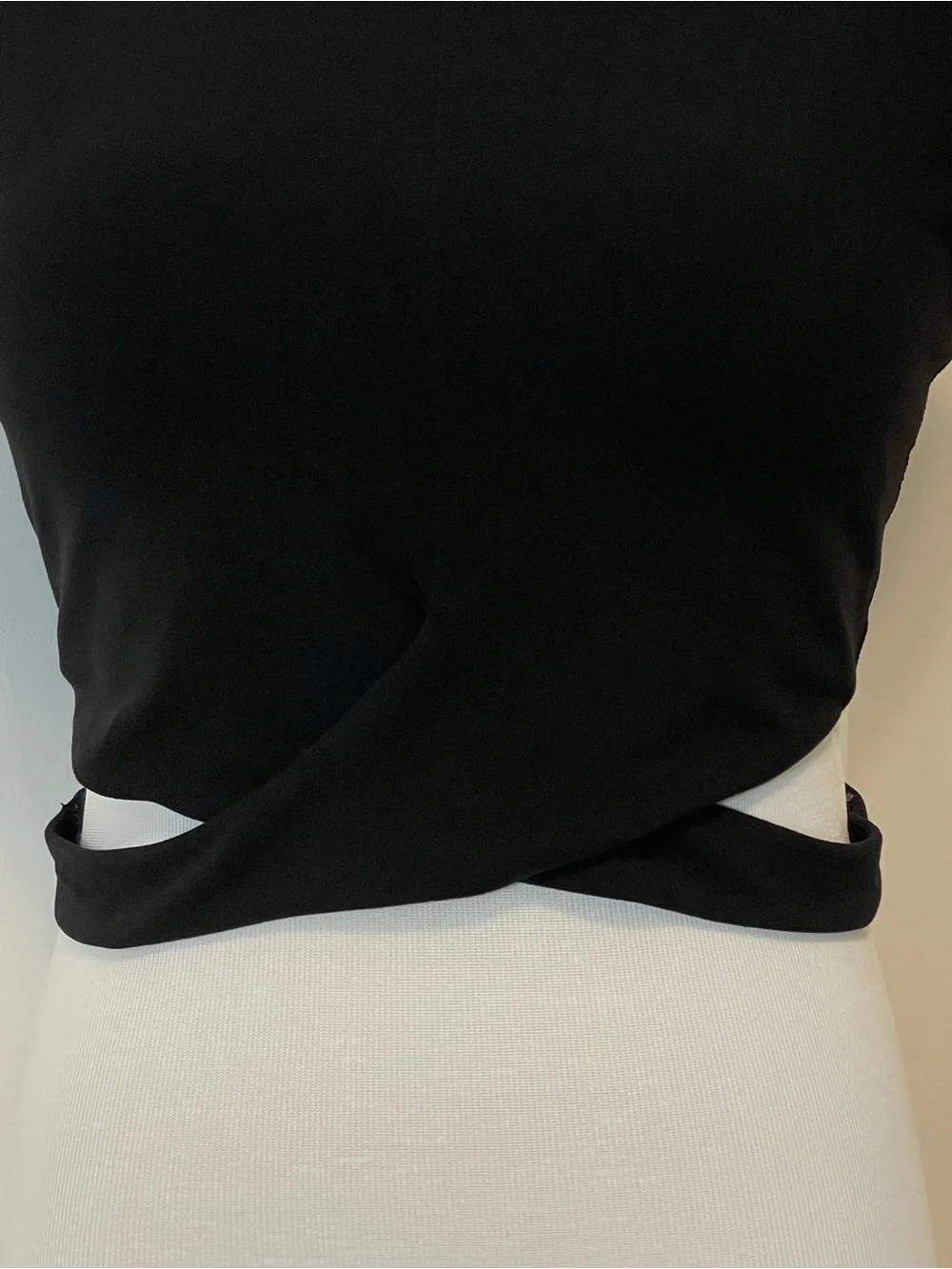 Athleta Black High-Neck Cut-Out Wrap Crop Tank Top Medium